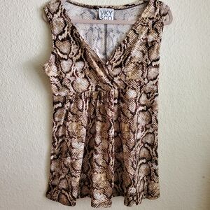 VKY & CO Sleeveless Snake Skin Flowy Cross V Neck Womens Top Large Biker Rock Gr